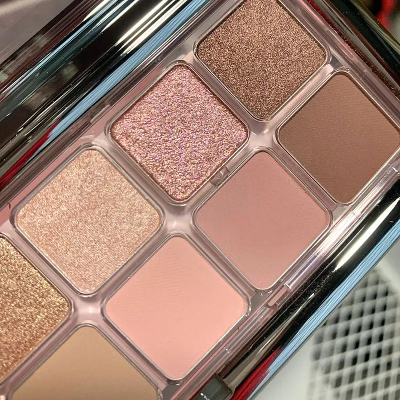 12 色のアイシャドウプレートマットパールアイシャドウガール - Beauty Huda Makeup のレビューと価格