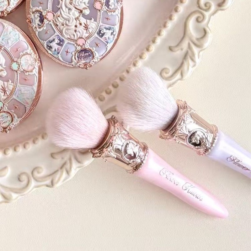 フラワーノウズ ナイトユニコーンコレクション メイクブラシセ - Beauty Flower Makeup のレビューと価格