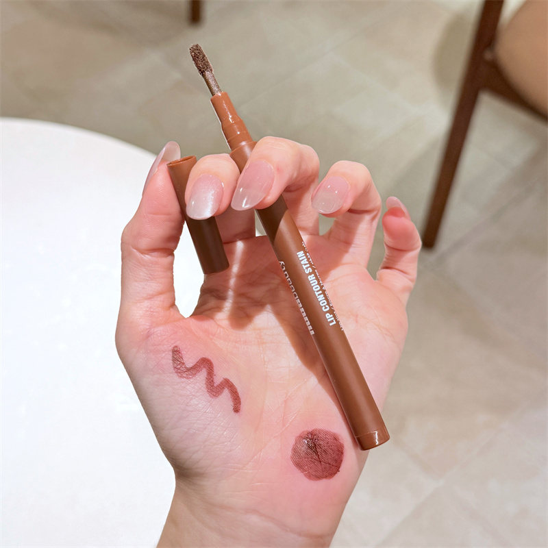 Huda Beauty リップコンター リップステイン ウェ - Beauty Huda Makeup のレビューと価格