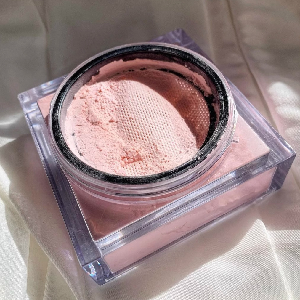 Huda Easy Bake ルースセッティングパウダー ロ - Beauty Huda Makeup のレビューと価格