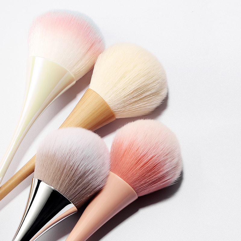 マニキュア用ダスティングブラシ,ネイルアートアクセサリー,大 - Beauty Flower Makeup のレビューと価格